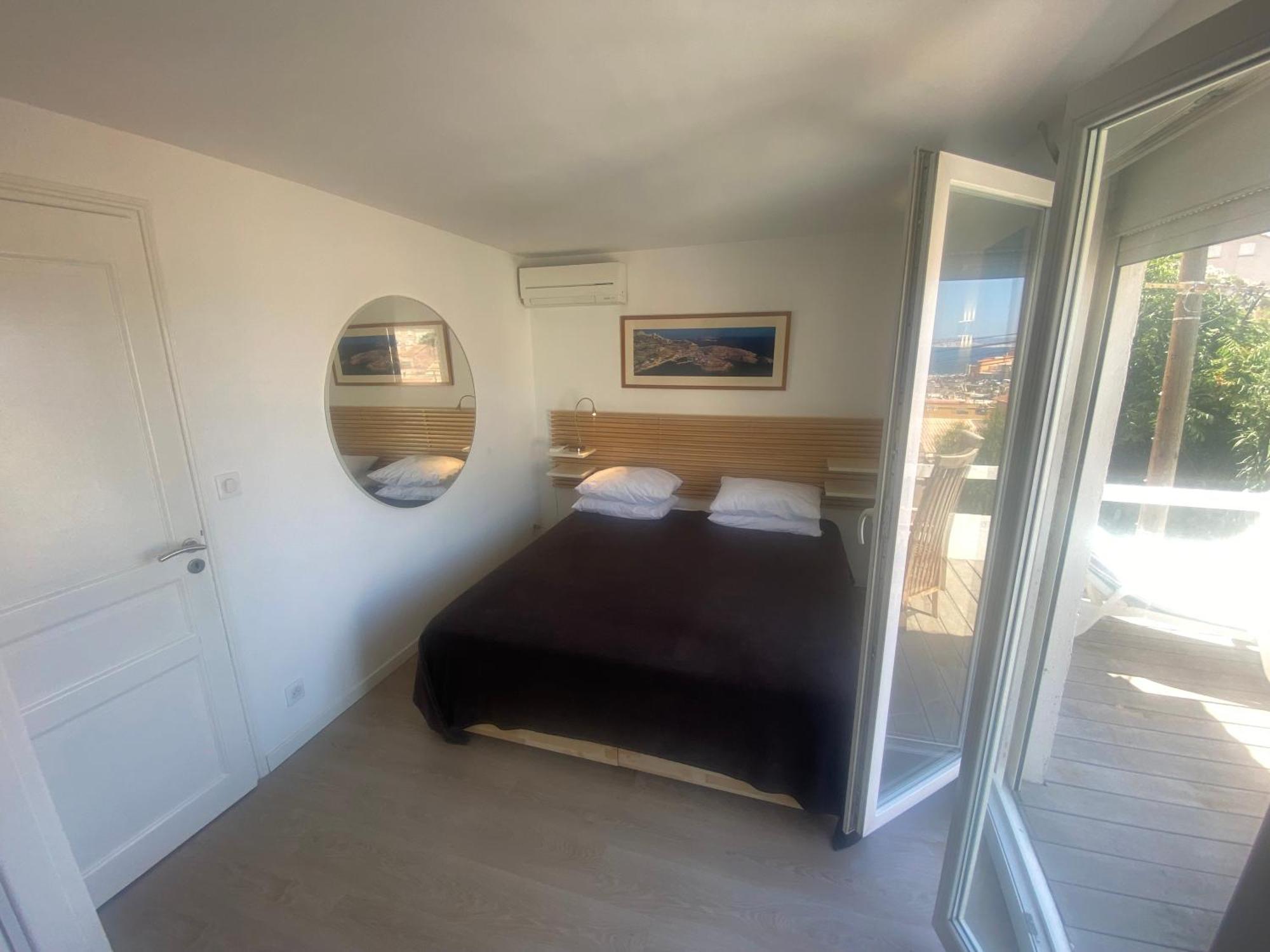 Au Coeur Du Parc National Du Massif Des Calanques, La Flibuste Des Goudes, Maison 2 Chambres, Climatisee, Jardins, Solarium, Proche Plage, Large Vue Mer Marselha Exterior foto